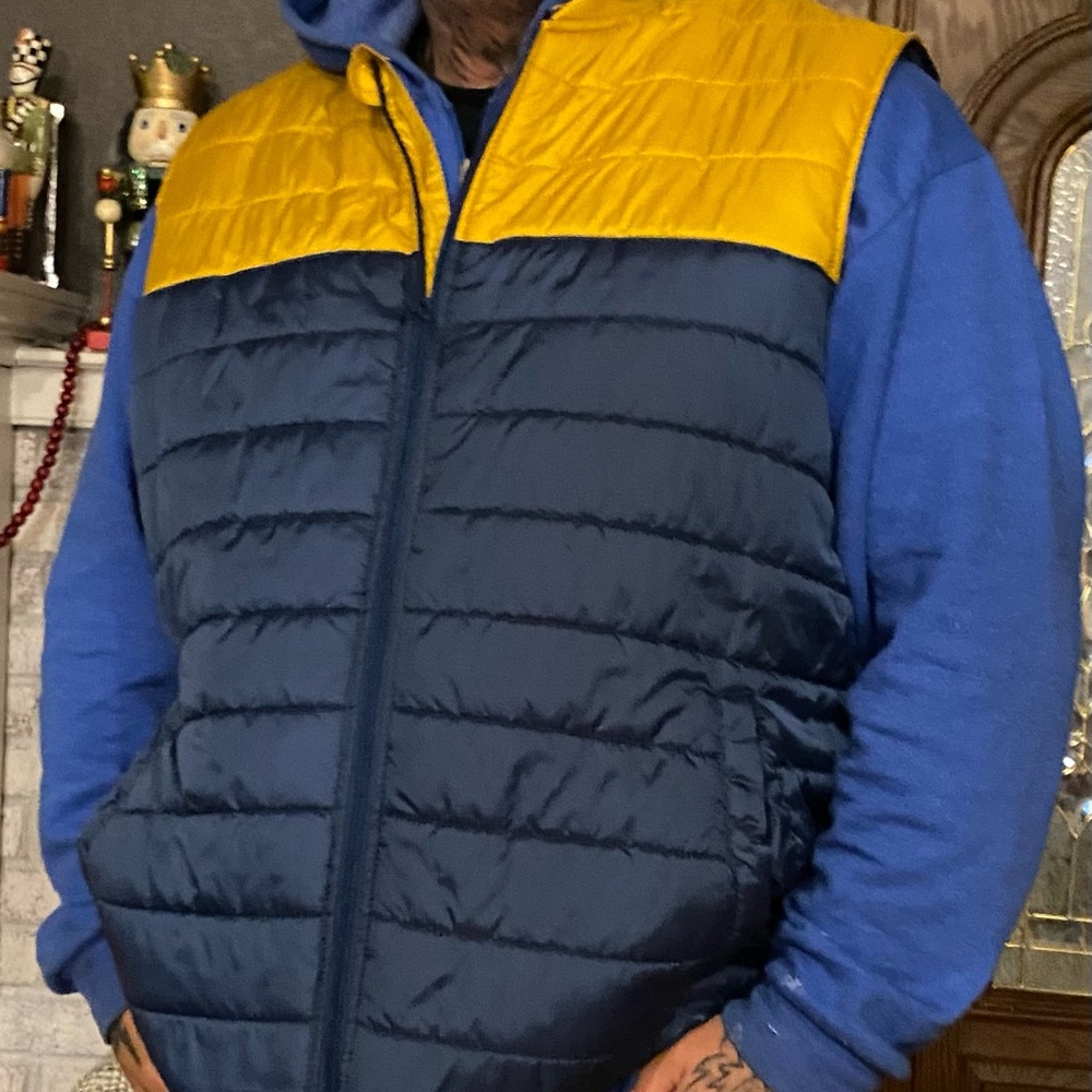 Puffer best brand new with tags size xxl